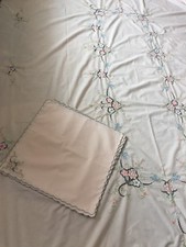 Tablecloth And Napkins Set