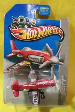 RARE 2013 Hot Wheels Mad Propz Airplane (Red) HW City Collector No. 16/250 
