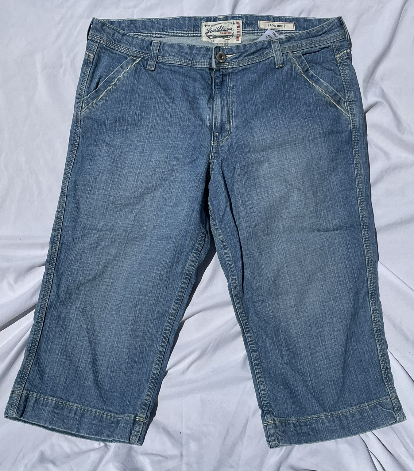 Levis Strauss Women's Low Rise Capri Jeans Cotton Blend Blue Denim Sz