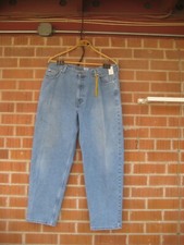 CALVIN KLEIN Men's Easy Fit Faded Denim Jeans Measured 37 x 30