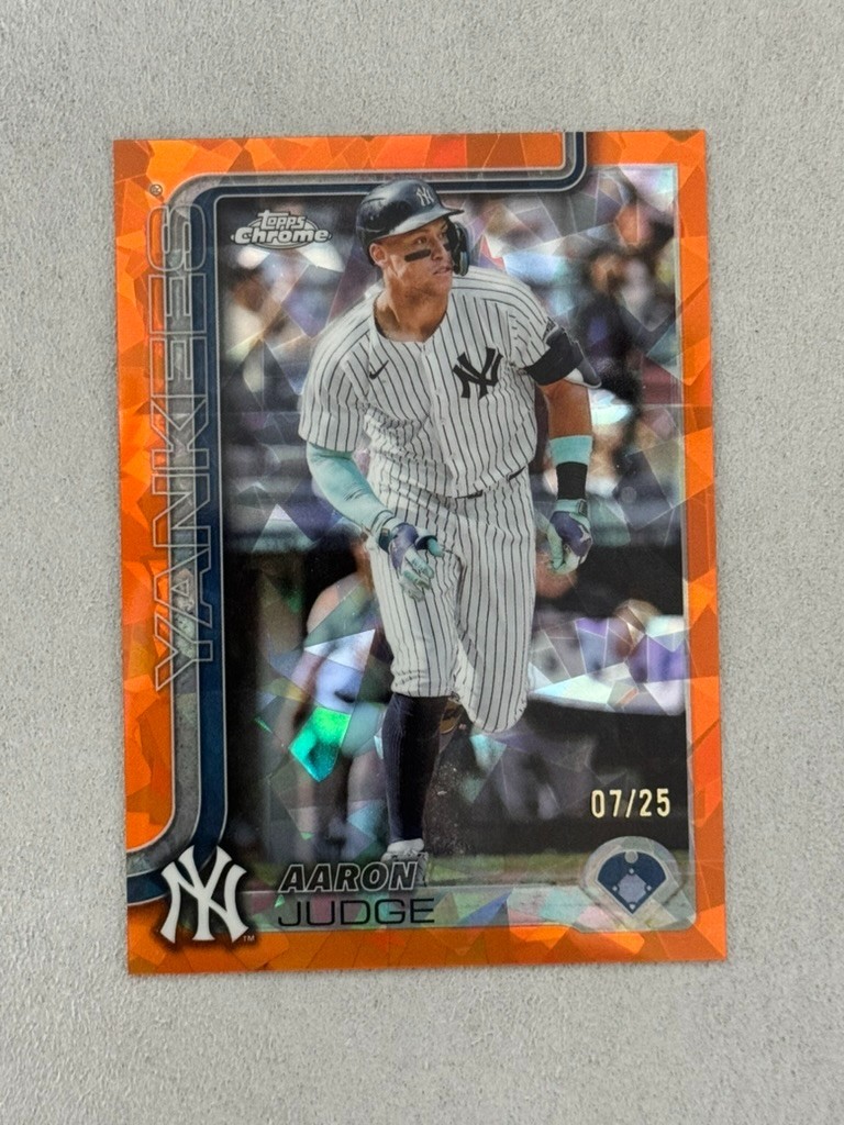 2025 Topps Chrome Sapphire Aaron Judge #99 Orange Refractor /25 Yankees MVP