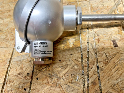 Siemens QAE3010.010 Temperaturfühler Tauchfühler HLK   Neu ohne OVP