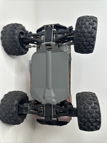 Deerc H16R Brushless Remote Control 1/16 Scale 4WD Off Road Truck missing parts - Picture 11 of 18