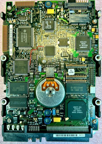 Disque dur d'entreprise Seagate ST318436LW 18 Go, 7,2 K, 68 broches SCSI, 3,5 POUCES - Photo 6/6