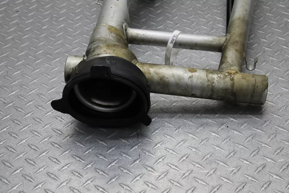 Yamaha VMAX 1200 VMX1200 1986 basculante trasero brazo de suspensión Foto 2 de 4