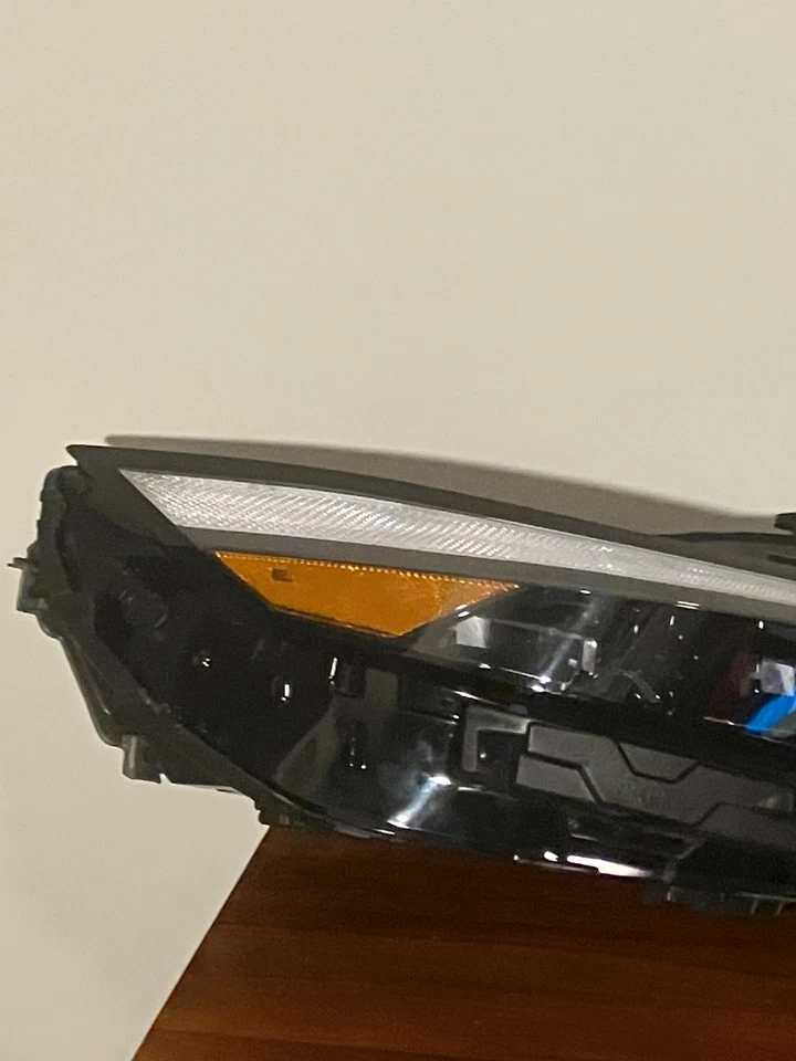 FARO DERECHO HYUNDAI ELANTRA N LINE 2024-2025 OEM 92102 AA740 Foto 2 de 4