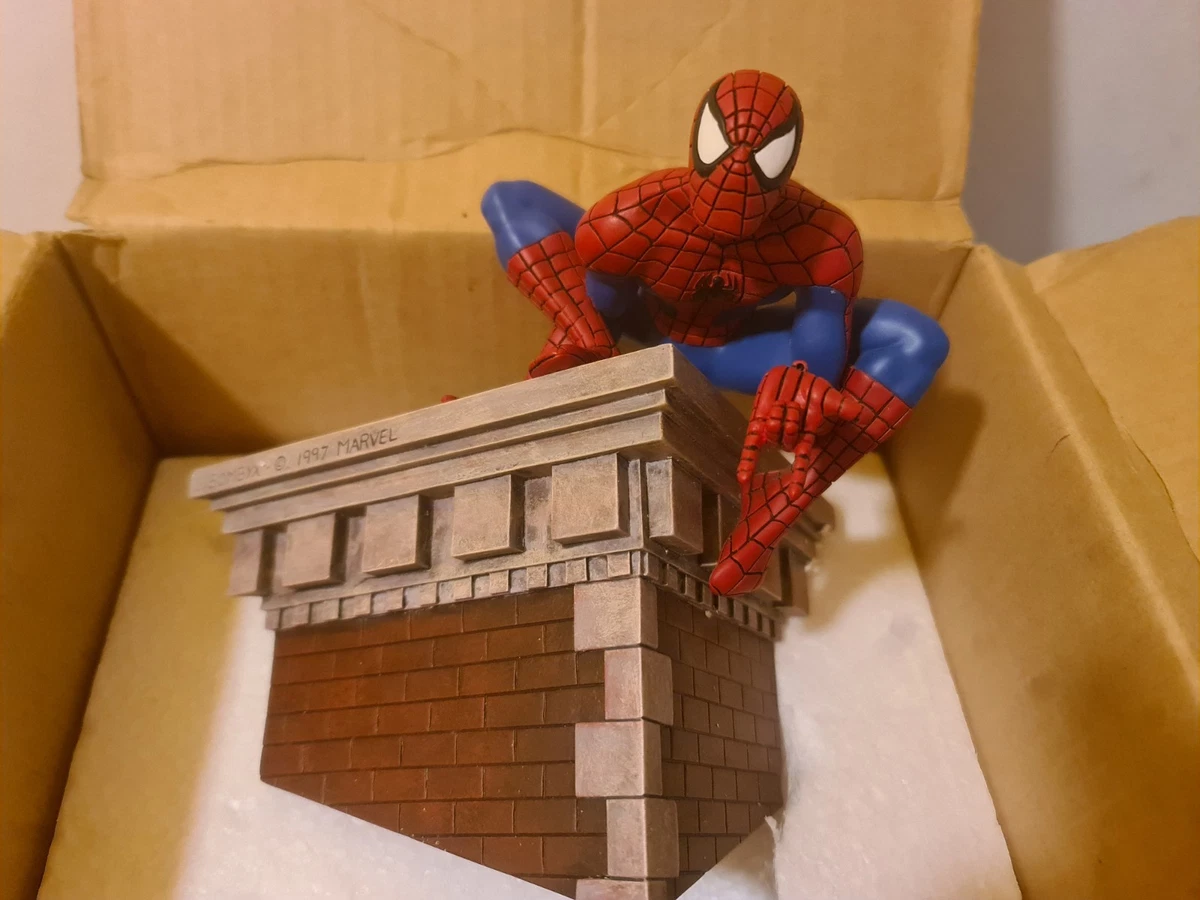 Attakus Spider-Man Comic Book & Manga Collectible Figurines for