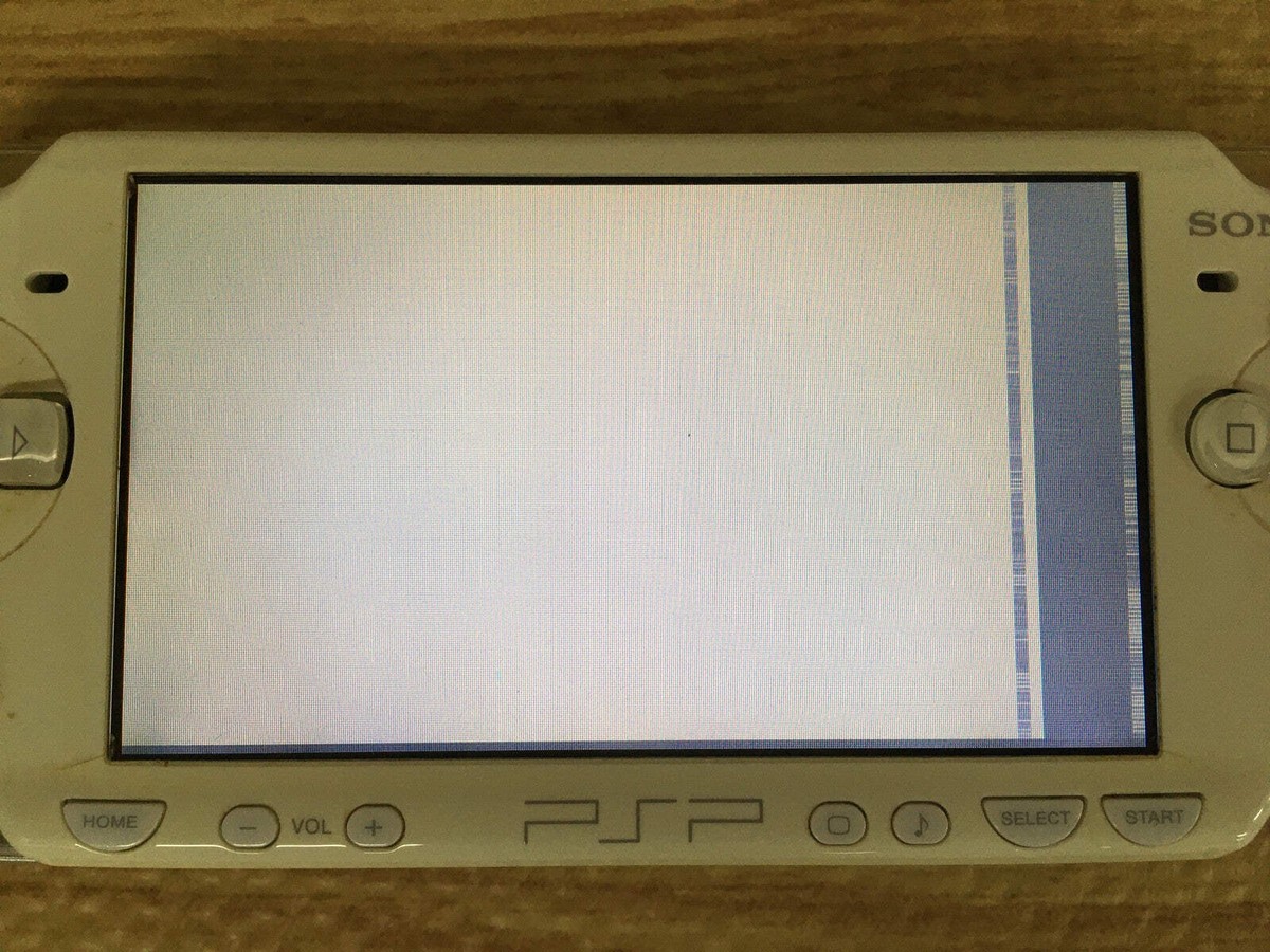 PSP-3000　PCH-2000 Sony PSP 3000 Mystic Silver Console Only No Battery NTSC-J
