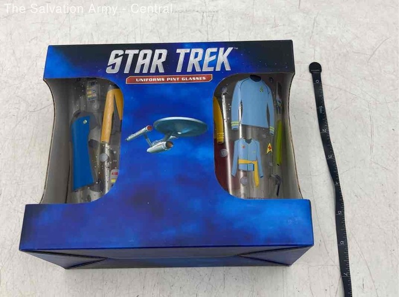 Star Trek Uniforms Pint Glasses Set of 2 16oz The Coop TOS TNG New In Box 2016