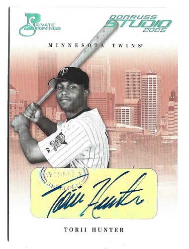 2025 Topps Chrome Black Torii Hunter On Card Blue Ink Auto 