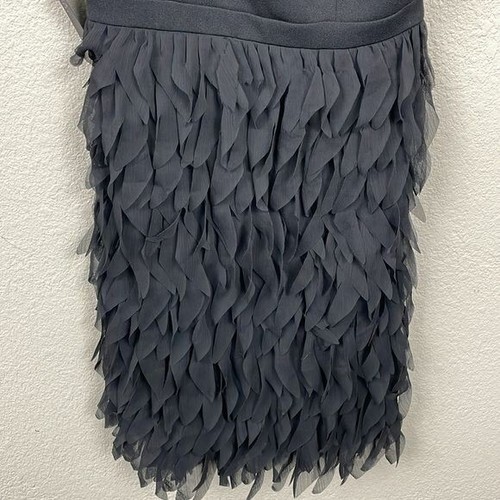 Nuevo con etiquetas Vestido de Cóctel Adrianna Papell Negro Pluma de Gasa Un Hombro Talla 6 - Imagen 6 de 14