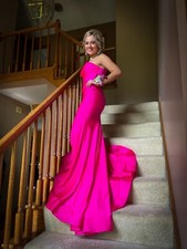 Pink sherri hill prom dress size 0