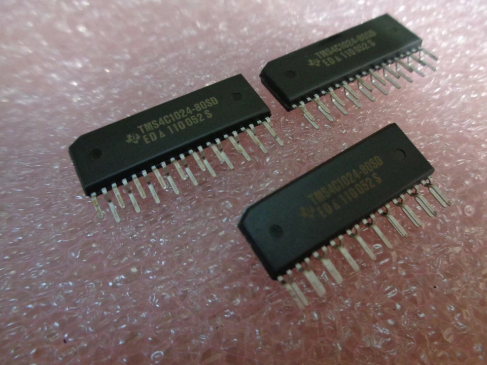 TEXAS 1-MEG DRAM TMS4C1024-80SD ZIP20 Amiga Sinclair Computers BBC Computers X4 - Image 3 of 3