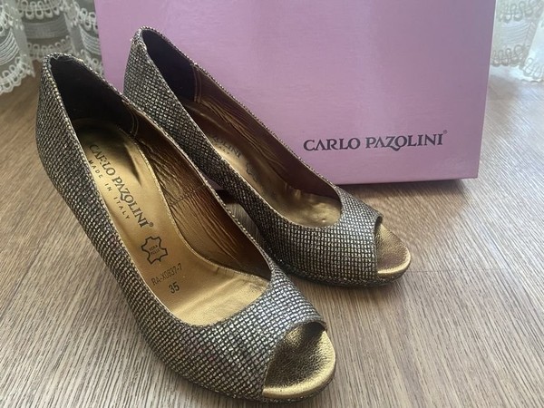 Women Heels Gold 35