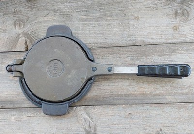 Jotul Cast Iron Waffle Krumkake Pizzelle Maker With Cradle Stand Base 5 3/4''