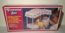 Vintage (1982) Barbie Dream Furniture 13" Canopy Bed With Bedding Mattel Box