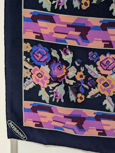 Vintage MISSONI Italia - Bufanda de Seda Multicolor - Hecha en Italia Auténtica Años 80 - Imagen 4 de 9