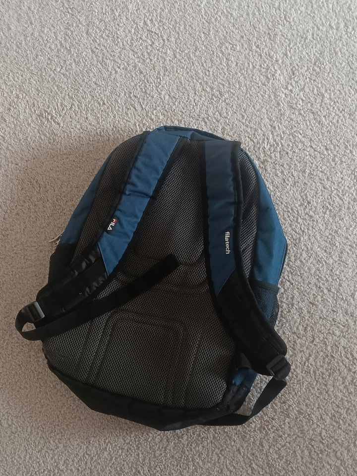 Fila Mochila Teal Portátil Morado y Verde Nueva con Etiquetas Foto 2 de 3