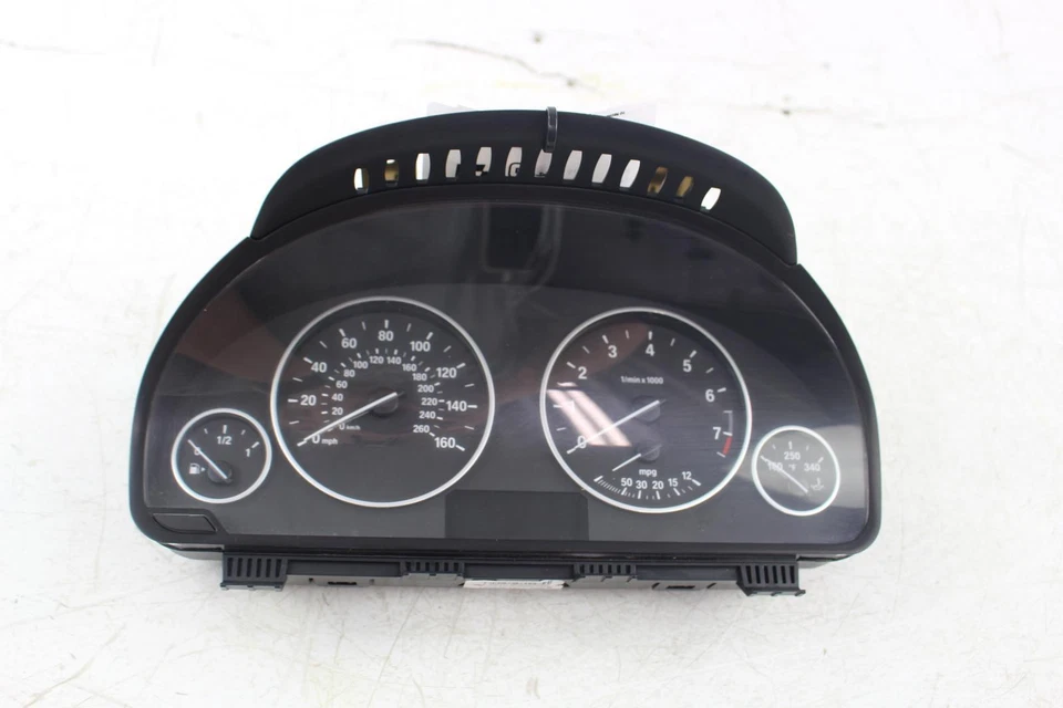 Medidor de velocímetro usado se adapta a: BMW X3 2015 clúster analógico sin pantalla de visualización a continuación Foto 2 de 4