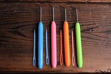 NEW Knitting Loom Hook & Needle Set Blue Pink Orange Green For Knitter Spare 