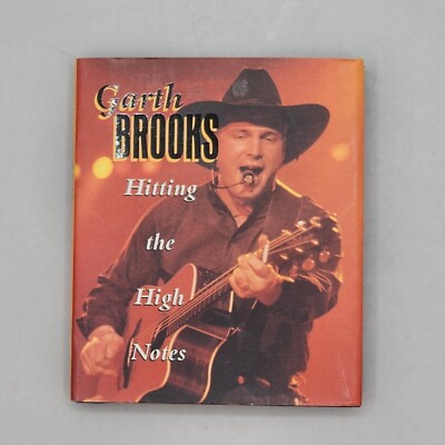 Garth Brooks Hitting the High Notes BY Mitchell Uscher Mini Book 1999 Country