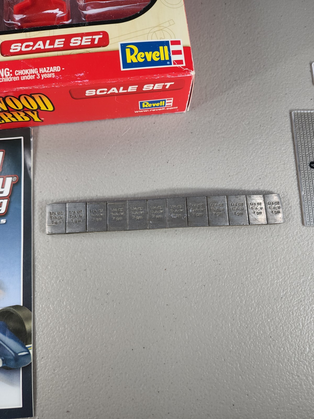 Revell Pinewood Derby Scale Set Boy Scout Licensed. RMXY9647