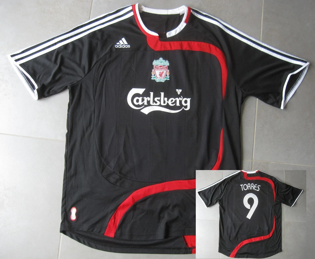 retroblog - Histoire du maillot du Liverpool FC: maillots au fil des saisons