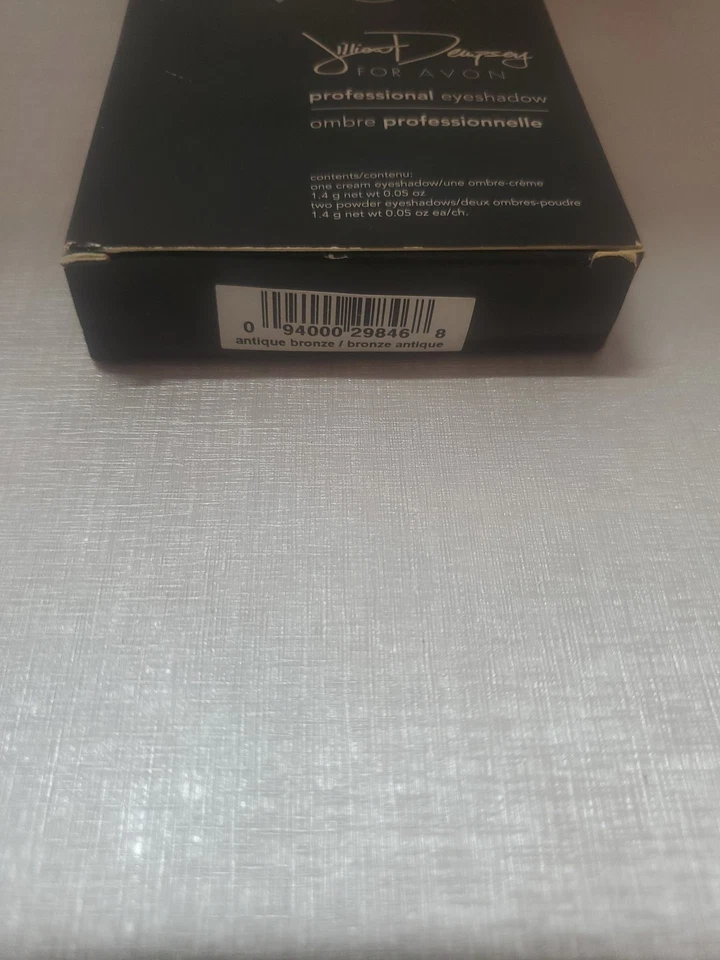 Sombra de ojos profesional Jillian Dempsey para AVON - BRONCE ANTIGUO Foto 3 de 4