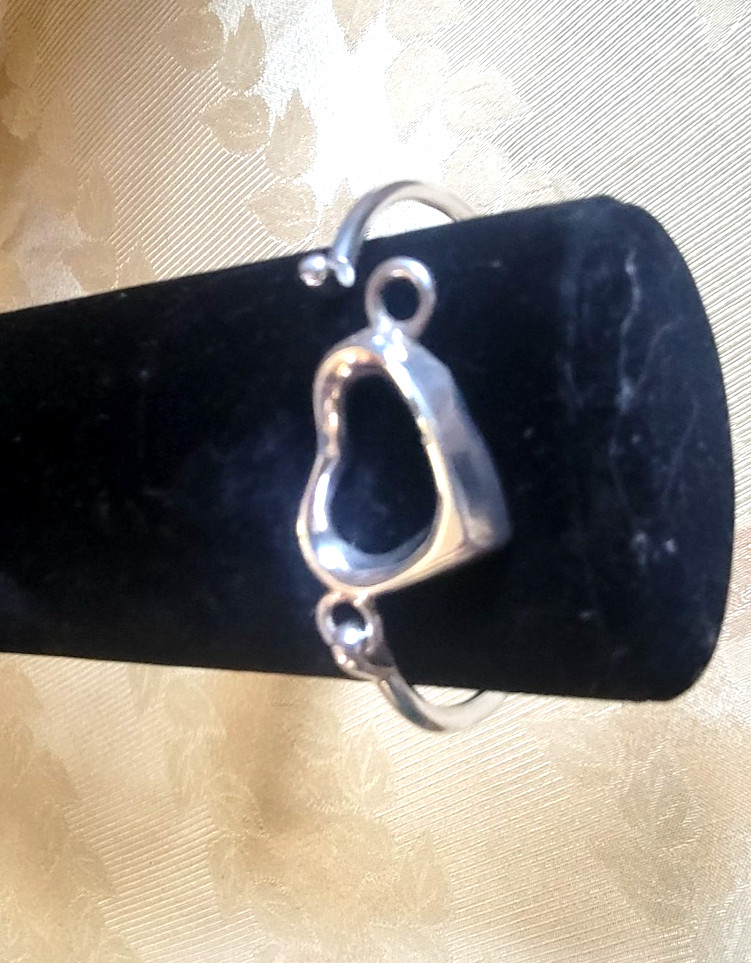 Solid 925 Strling Silver Heart Bracelet latched B… - image 11