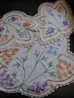 Vintage Hand Embroidered Crocheted Edge Autumn Leaf Doilies Set of 3