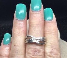 Vintage Sterling Silver 925 Wide Hand Hammered Design Band Sz 9.5 Y1319