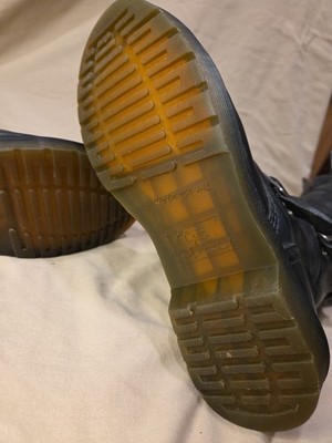 DR MARTENS 