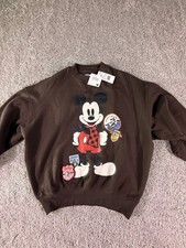 NWT Disney Women  s Sweatshirt Mickey Winter Scene Brown XXS