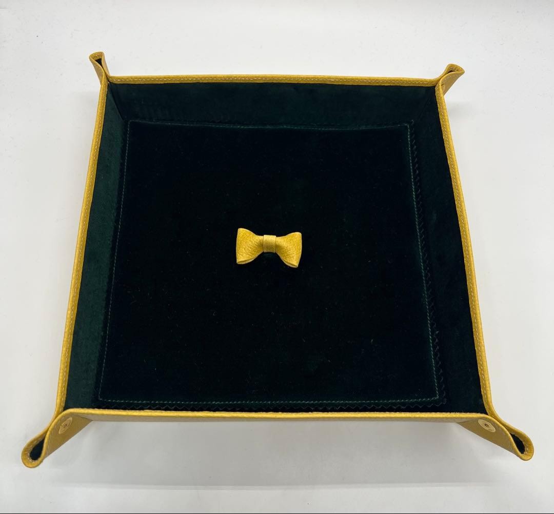 GUCCI Trinket Tray Accessory Valet Station Leather Bow Accent