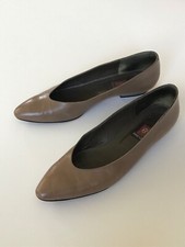 Women's Anne Klein Leather Taupe Slip-on Shoes,  9N