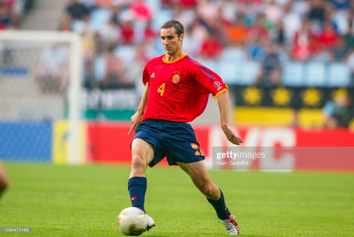Spain Home Shirt Player Issue #4 I. HELGUERA World Cup 2002 Jersey