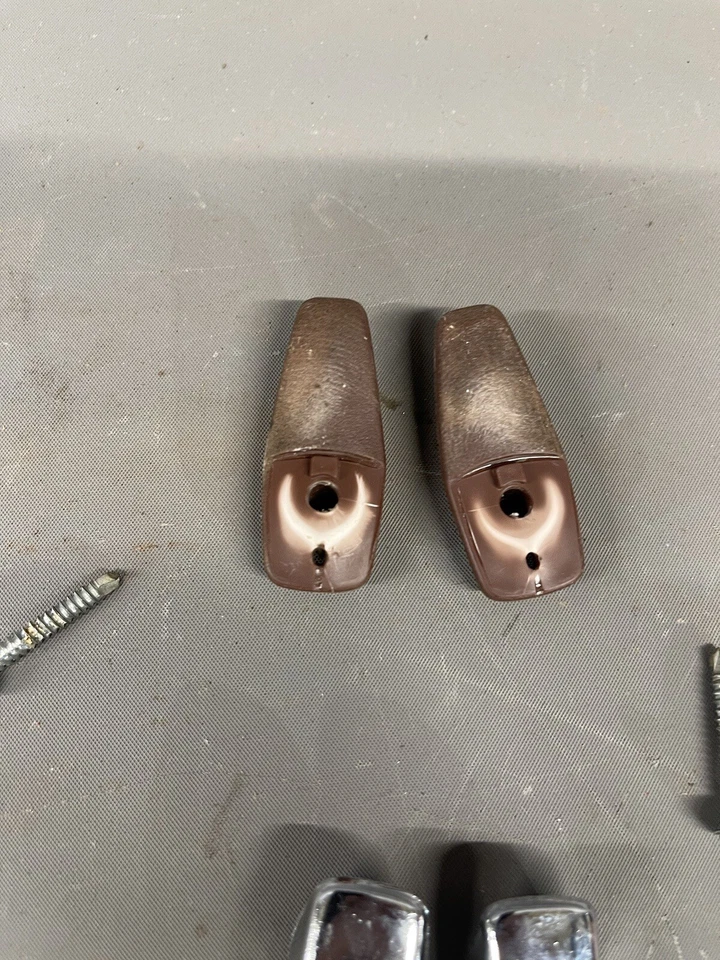 Cutlass Monte Carlo 1978-1987 techo regal ganchos interior moldura 442 Foto 4 de 4