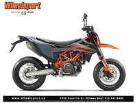 2022 KTM 690 SMC R