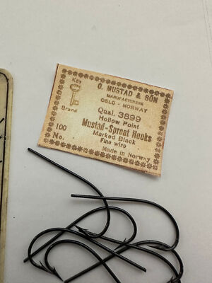 Vintage Mustad 3899 Blind eye hooks