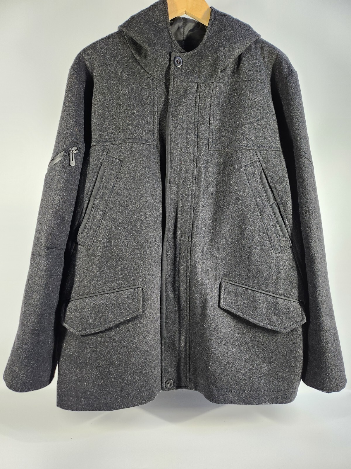 Tumi Tech Wool Blend Coat For Men - Size XL - Black / Grey - Hooded
