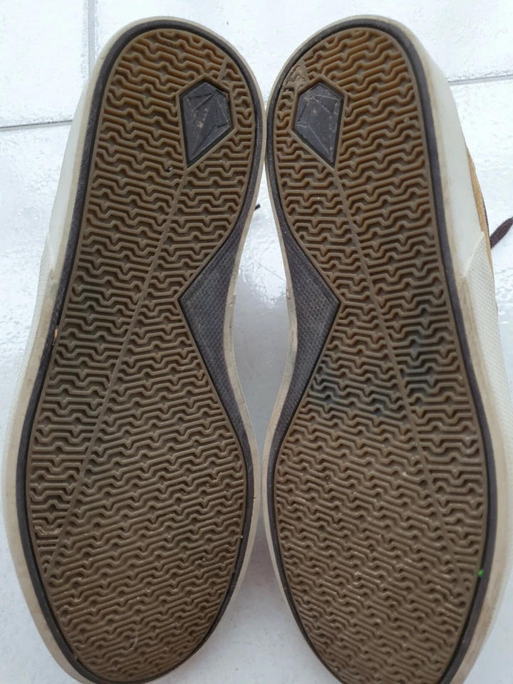 Schuhe Herren Volcom Sneaker Gr 40 Wildleder Mocha Brown gebraucht  - Bild 3 von 4