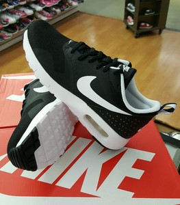 nike air tavas