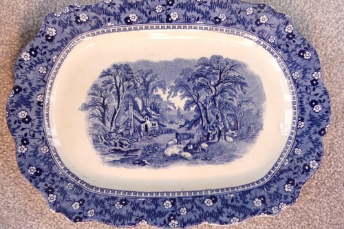 Palissy Ware - Ivanhoe Sauce Boat & Lidded Casserole Dish Both with Saucers - Picture 8 of 13