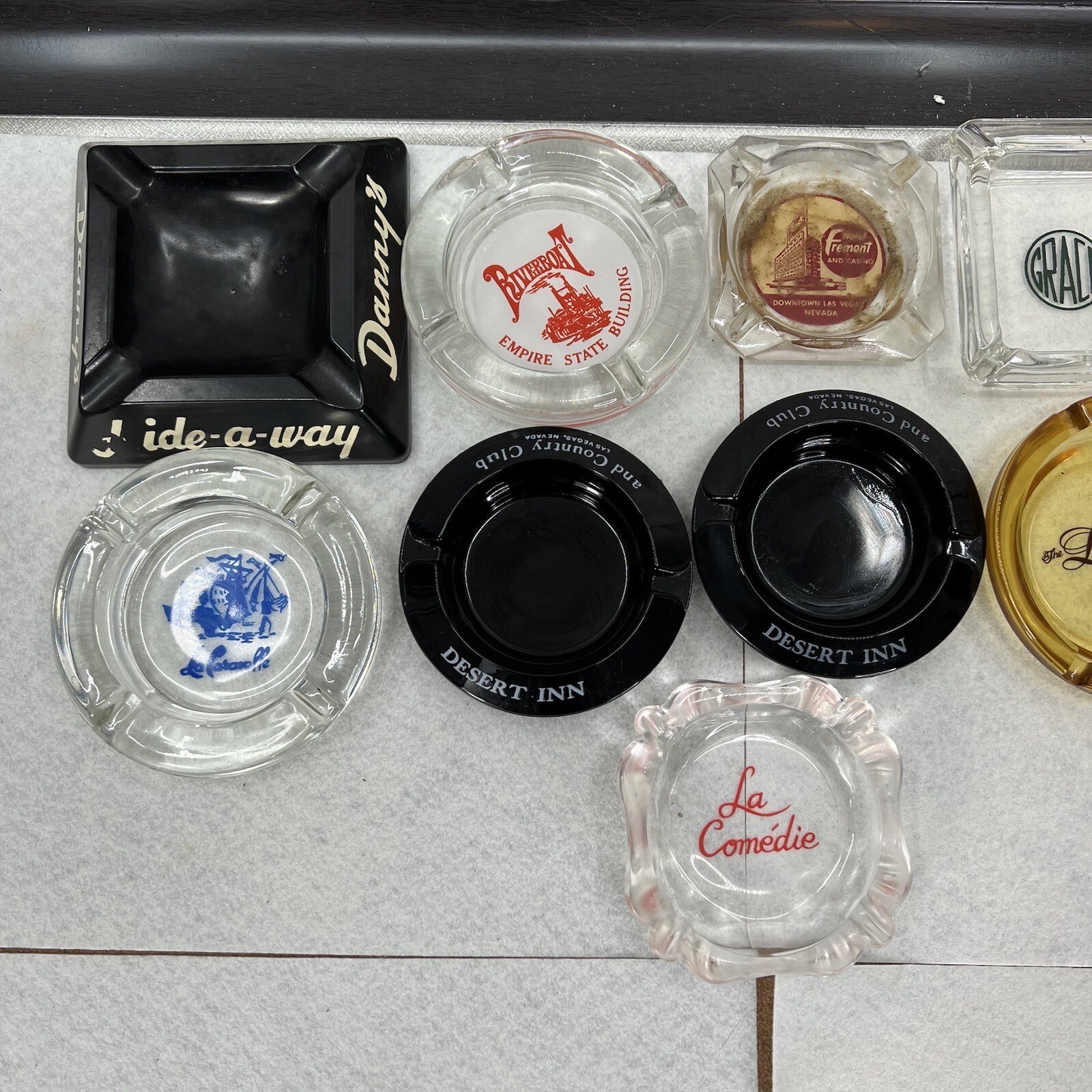 Vintage Lot of 11 Assorted Las Vegas New York Glass Ashtrays eBay