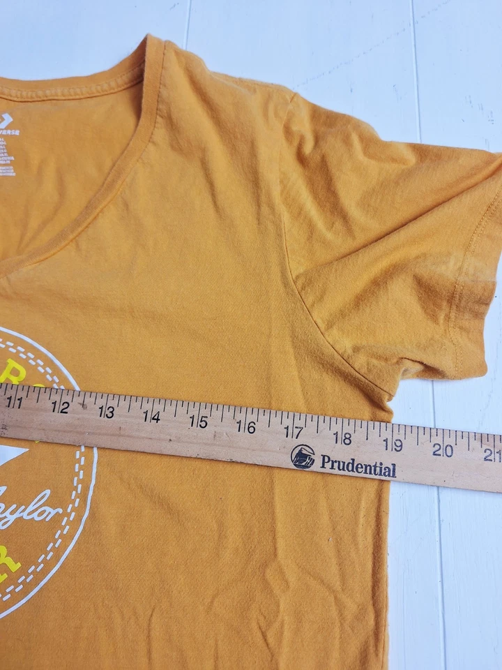 Camisa converse chuck taylor grande para mujer logotipo amarillo mostaza  Foto 3 de 4