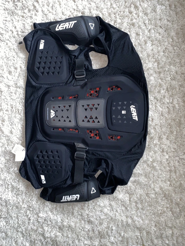 Protector de carrocería Leatt Motocross 3DF AirFit híbrido tamaño grande/X-grande Foto 2 de 4