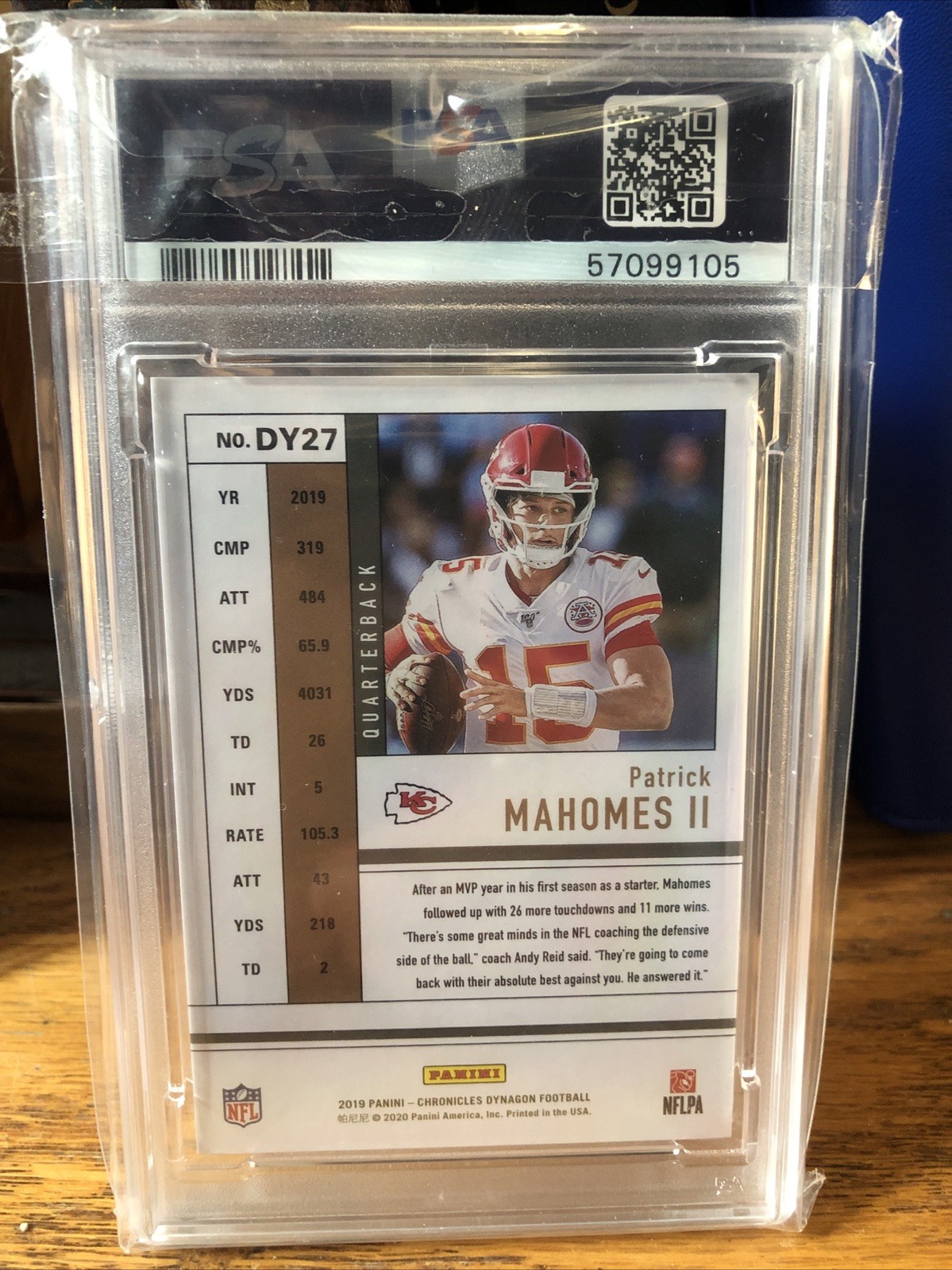 2019 Panini Chronicles Patrick Mahomes SP /99 Dynagon Refractor PSA 8 view 4