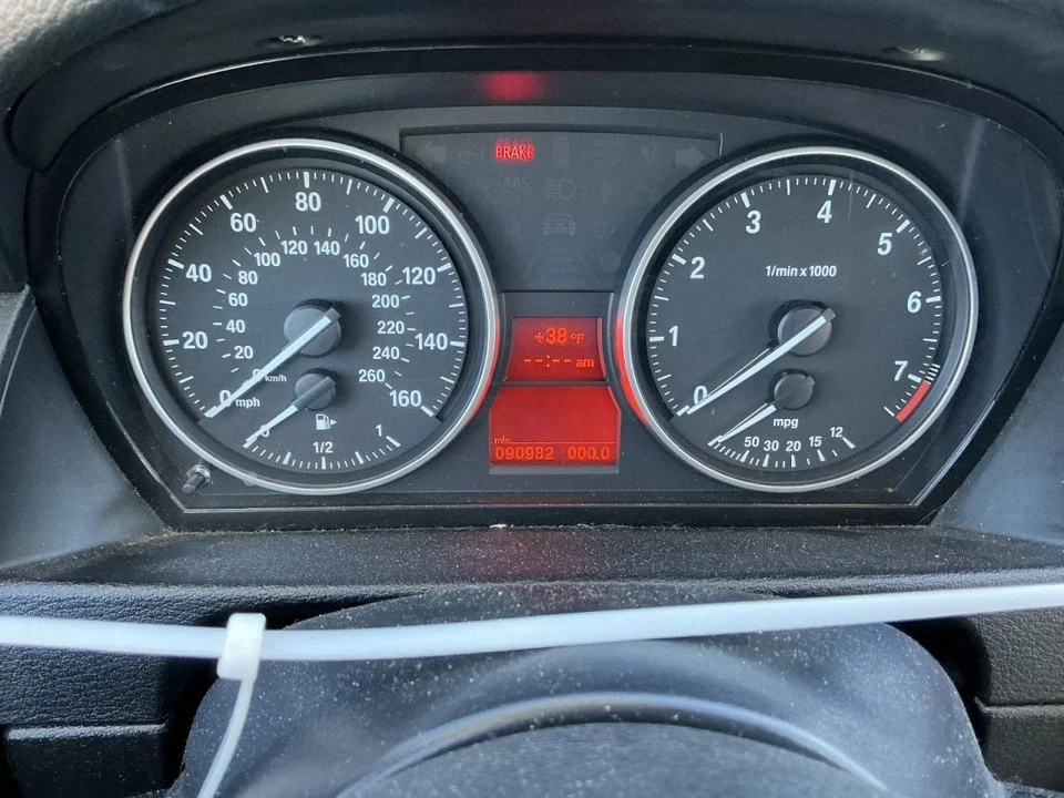 Radiator Rdstr sDrive35i Fits 09-16 BMW Z4 797604 - Image 2 of 4