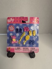 MATTEL 2002 KELLY SHELLY SHOE PACK w/ 4 pr. SHOES PINK BEAR BRUSH / COMB NEW