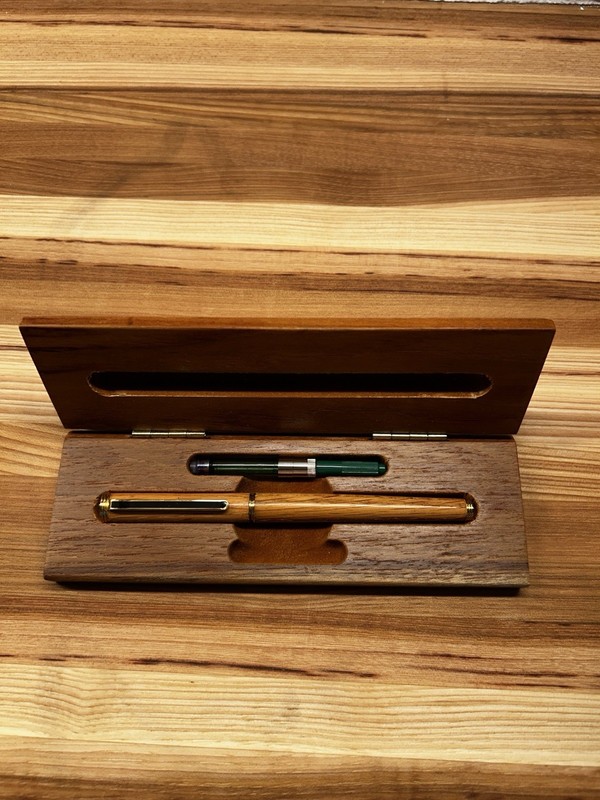 Iridium Point Fountain Pen With Oak Body And St Andrews Gold Wood Case